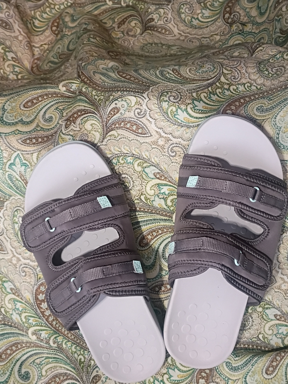 Vionic Women’s Gray Slide Sandals with Adjustable Straps